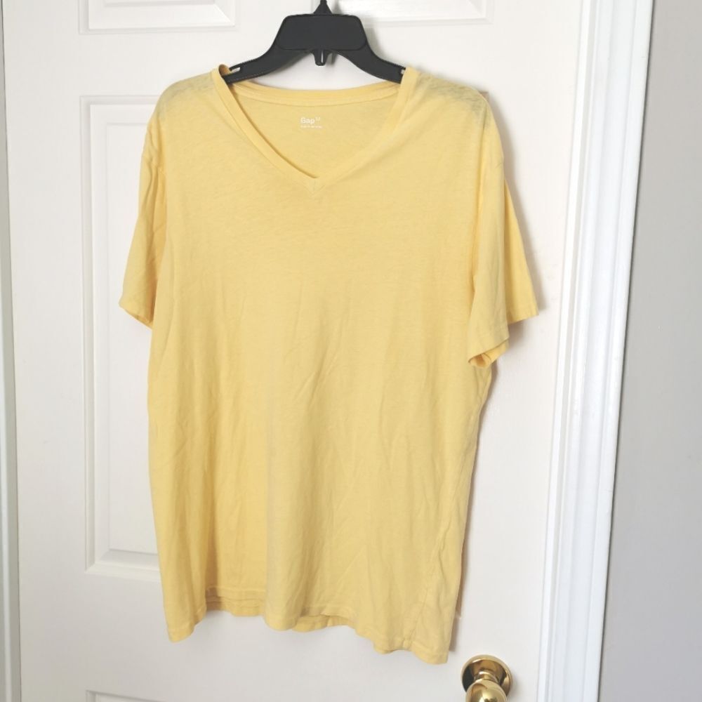 2/$20 Gap men's cotton t-shirt size M
